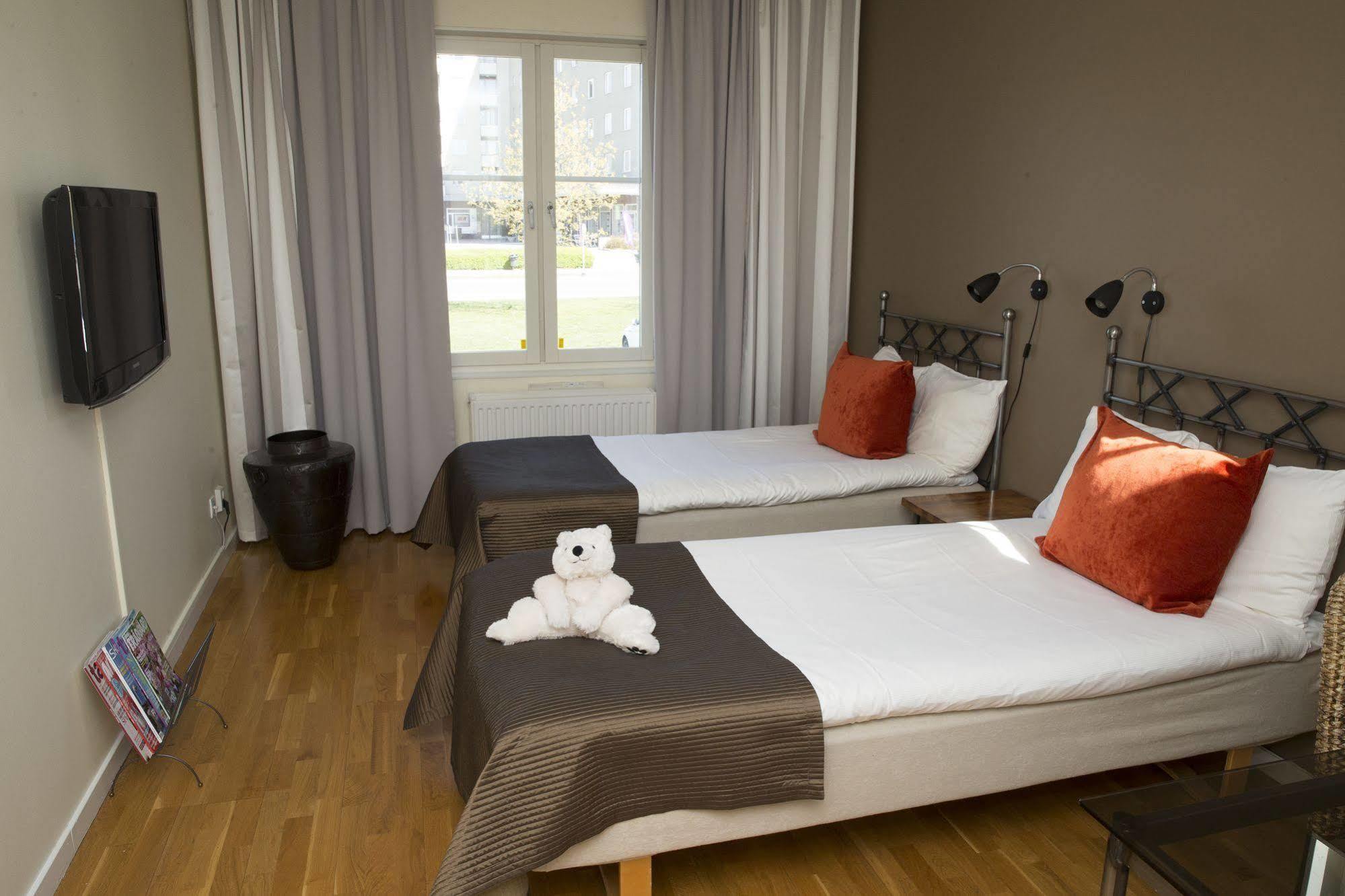 Maude'S Hotel Enskede Stockholm Ngoại thất bức ảnh