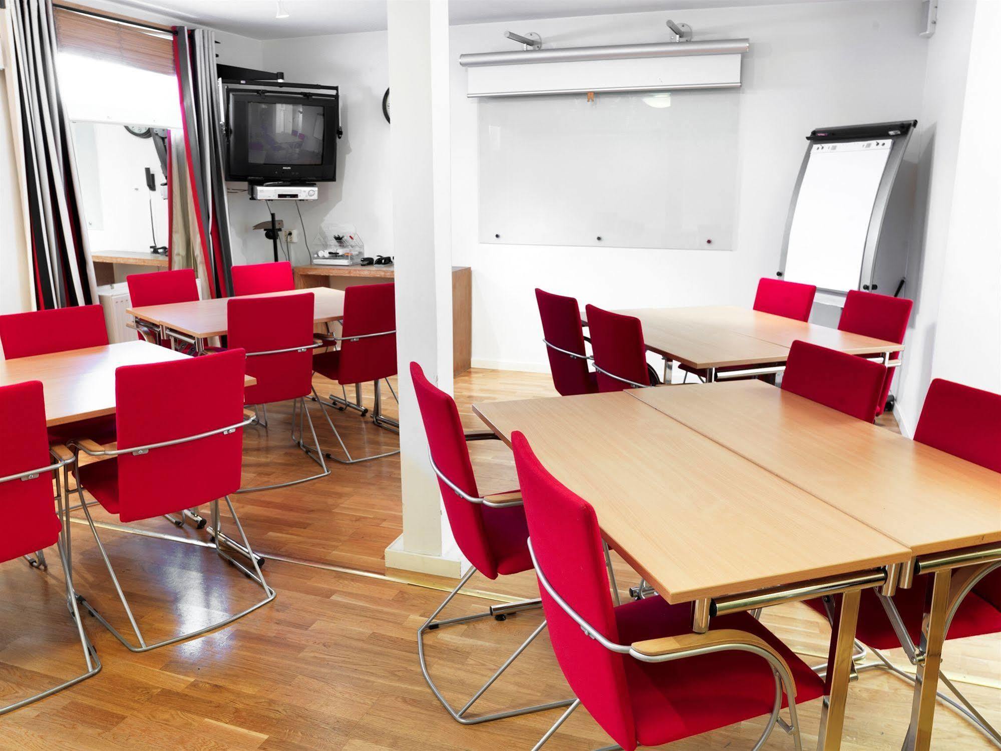 Maude'S Hotel Enskede Stockholm Ngoại thất bức ảnh